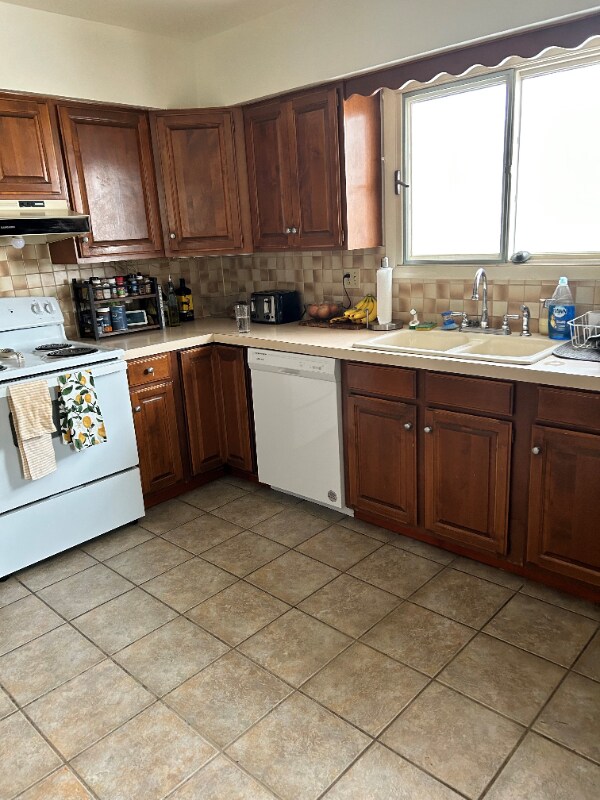 Foto del edificio - 1404 Shamrock St