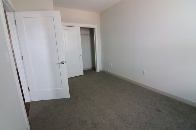 Building Photo - 181 Washington St