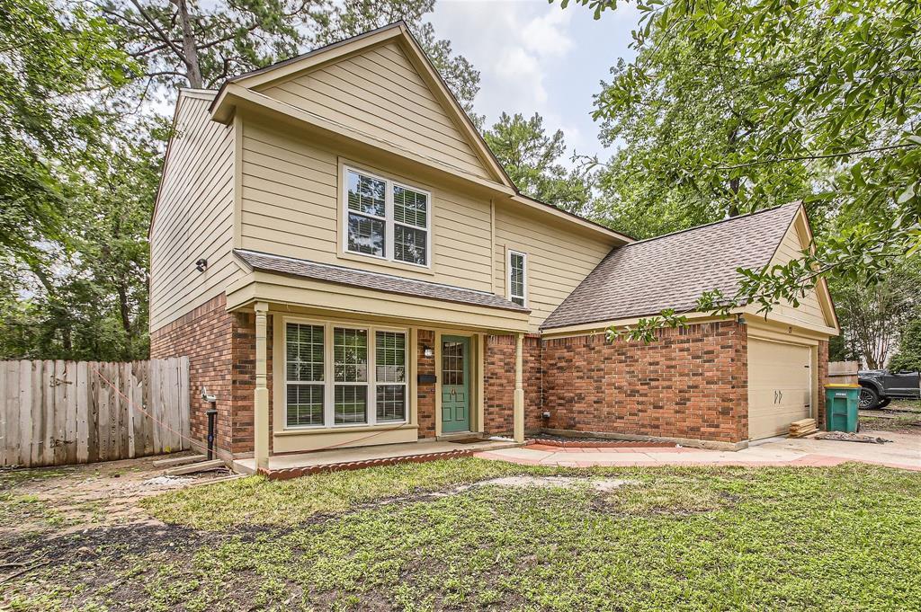 Primary Photo - 27 E Stony Bridge Cir