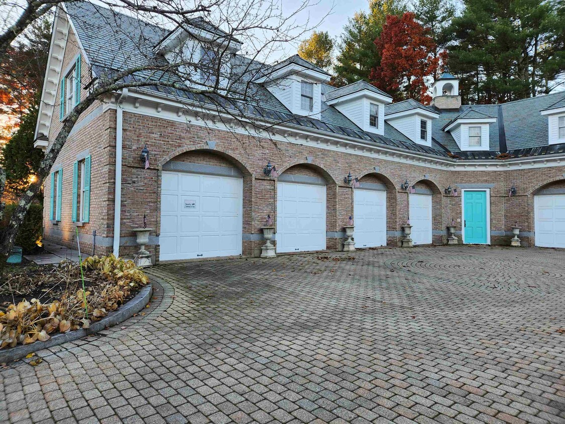 Primary Photo - 6 Lancaster Rd