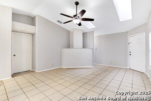Foto del edificio - 3951 Chimney Springs Dr