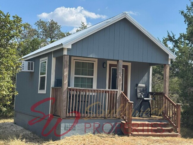 Building Photo - Escape to a peaceful, private retreat for ...