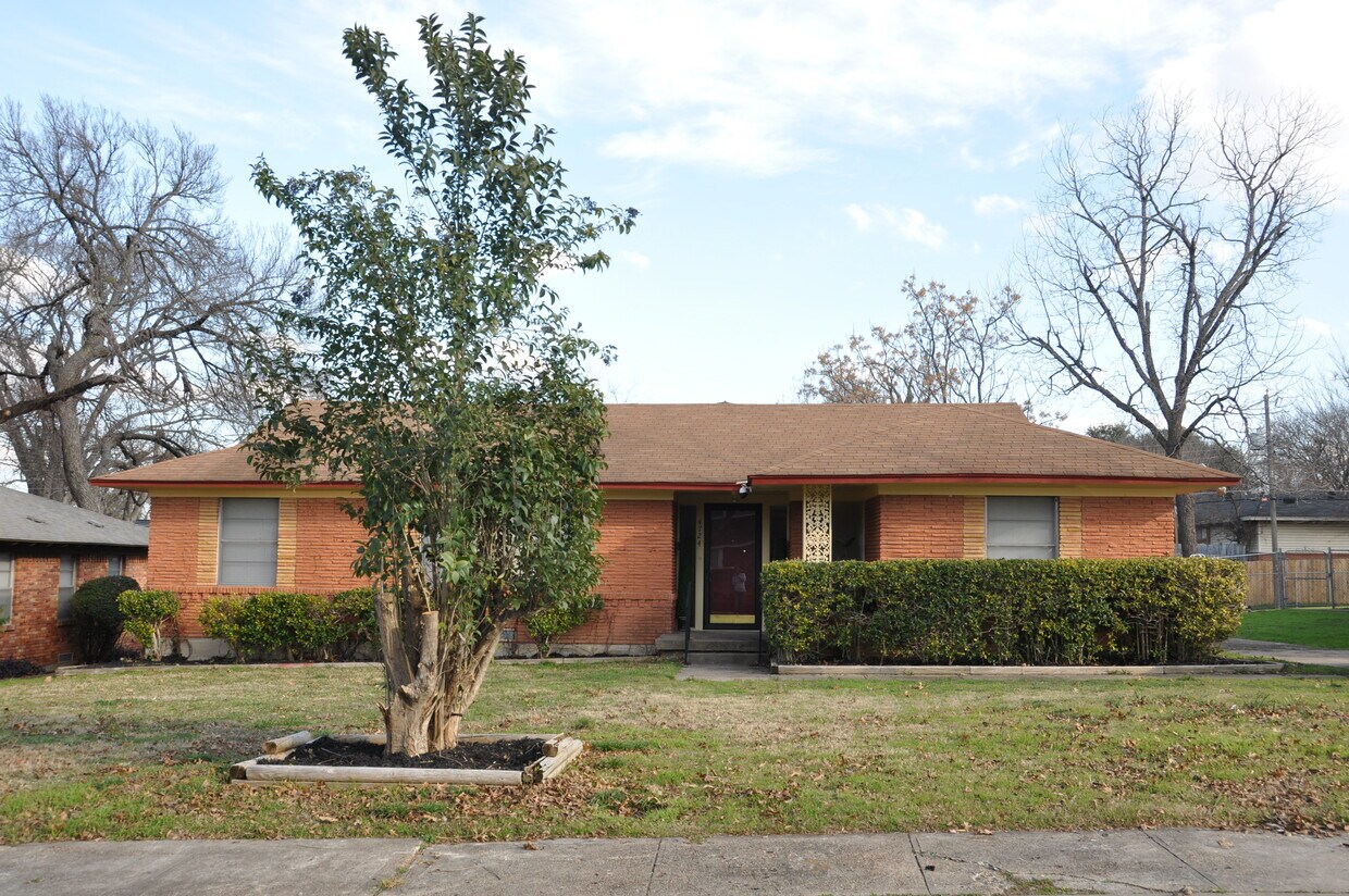 4724 Moss Point Rd, Dallas, TX 75232 House Rental in Dallas, TX