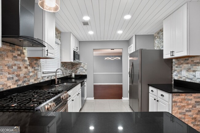 Building Photo - 1234 Carriage Trace Cir