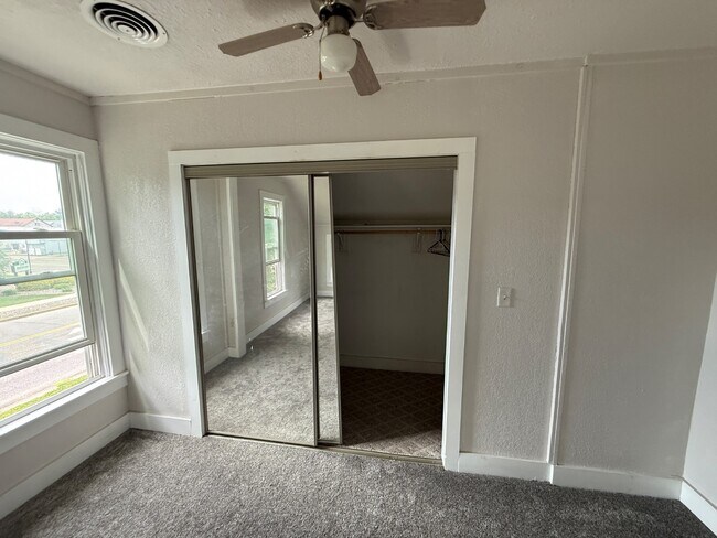 Foto del edificio - 9 E Somo Ave