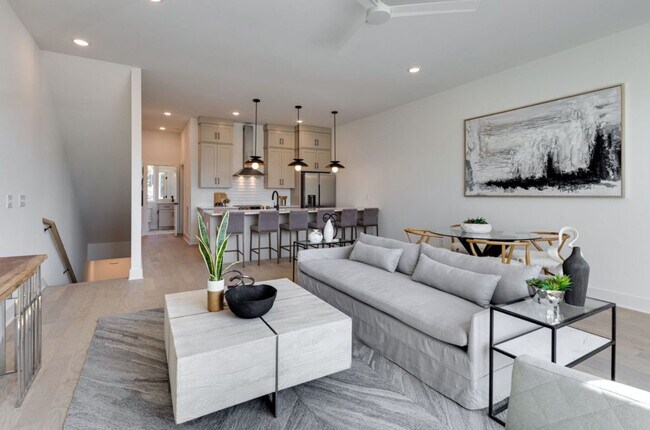 Foto del edificio - 2106 24th Ave N