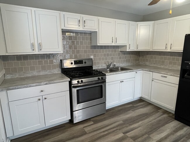 Photo - 2803 Marigold Ave House