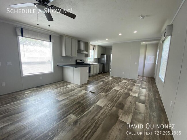 Building Photo - 204 Monterey Dr