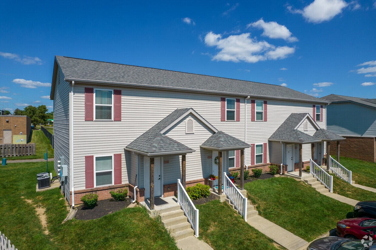 Carriage Lane Apartments 5591 Rustling Way Ln Galloway, OH