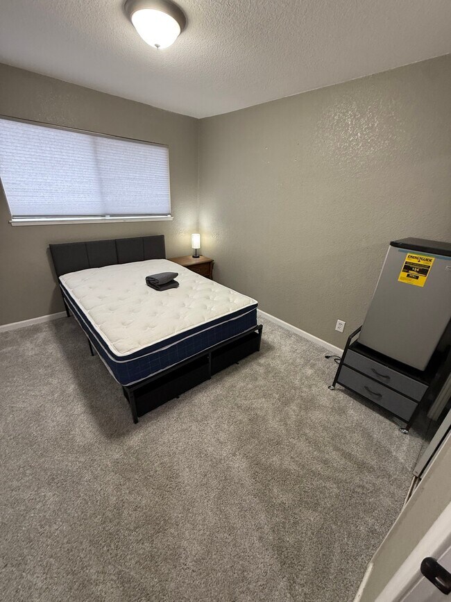 Foto del edificio - 9487 Dalton Way