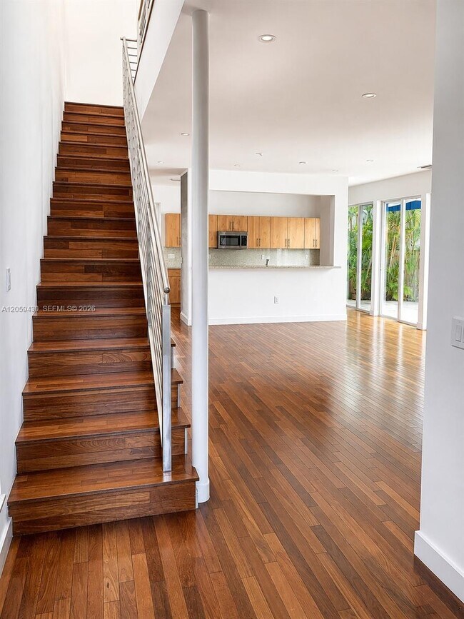 Foto del edificio - 2954 Whitehead St