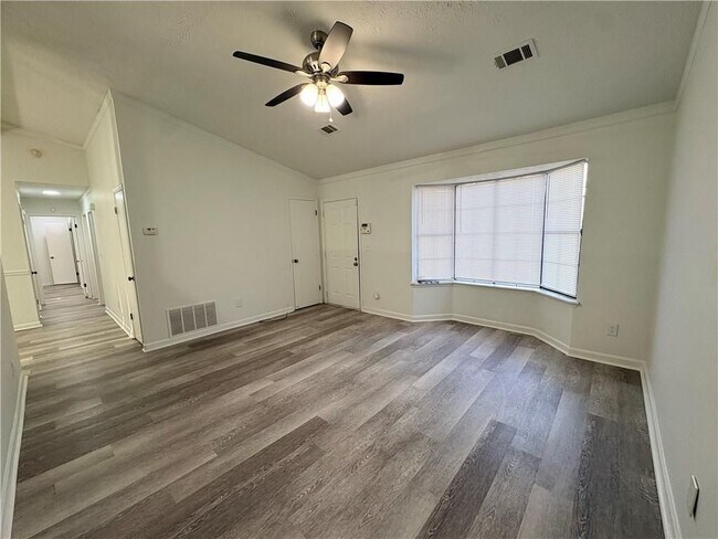 Foto del edificio - 3929 Flakes Mill Rd