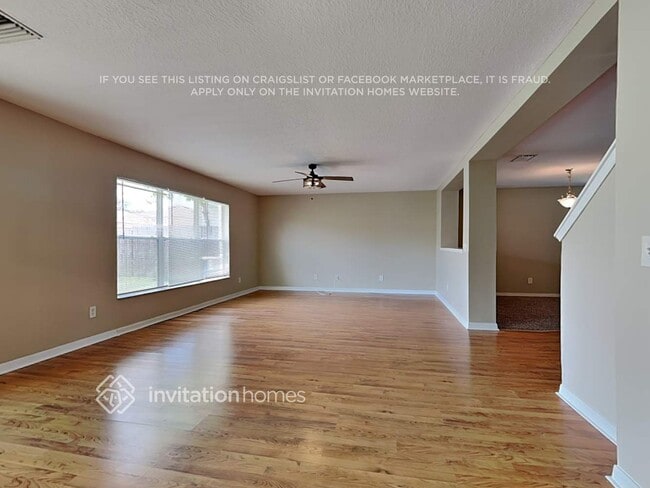 Building Photo - 11170 Golden Silence Dr