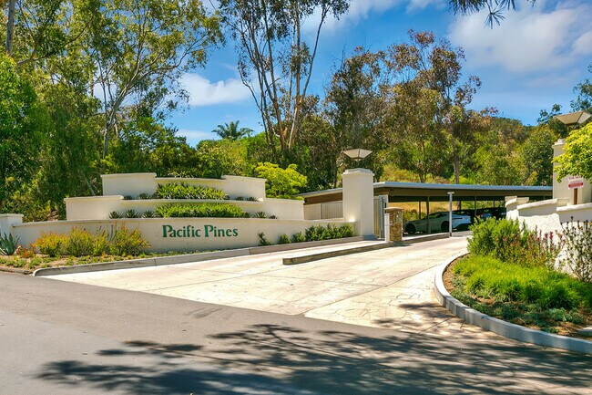 Foto del edificio - 1780 S El Camino Real