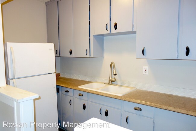 Foto del edificio - 530 Gladstone Blvd