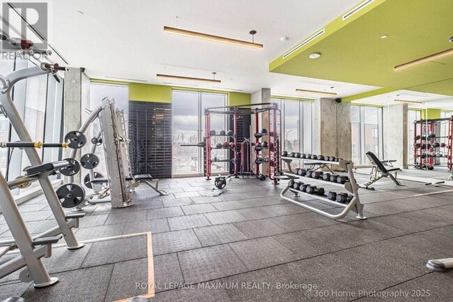 Building Photo - 15 Baseball Pl