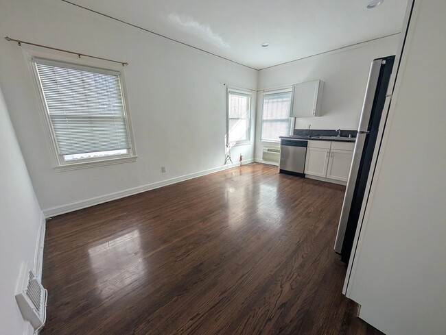 Foto del edificio - 626 Cochran Ave