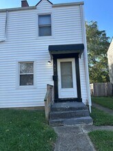 Building Photo - 741 E Mithoff St