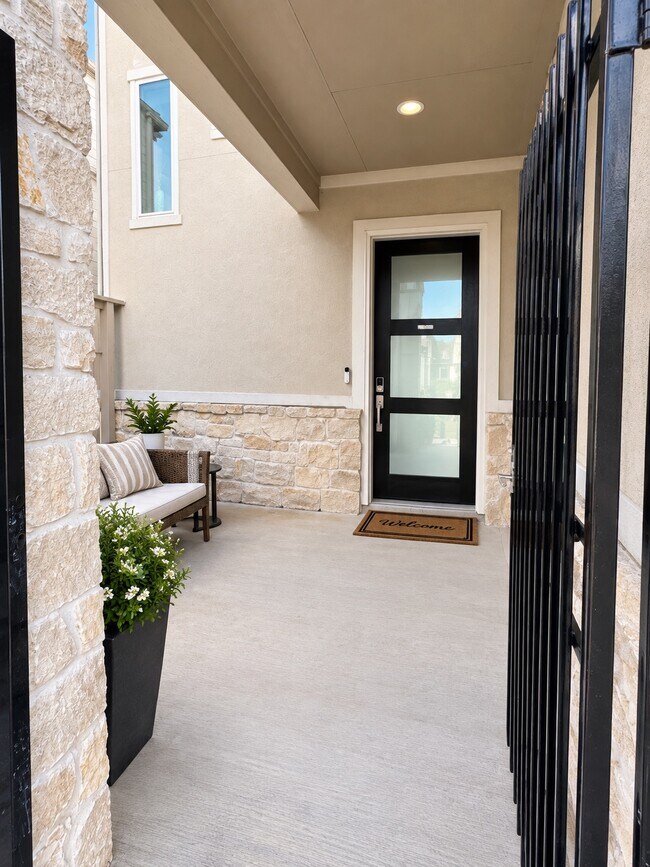 Foto del edificio - 4105 Upland Bend Dr