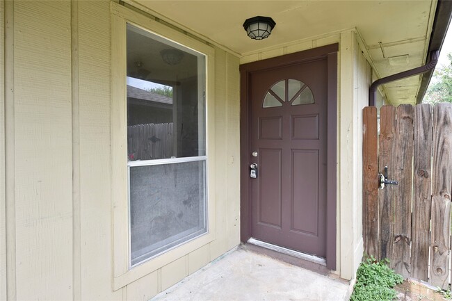 Building Photo - 1814 Brickarbor Dr