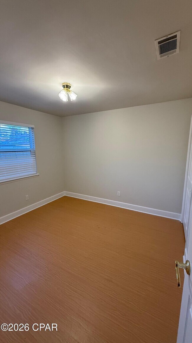 Foto del edificio - 127 Kacy Ln