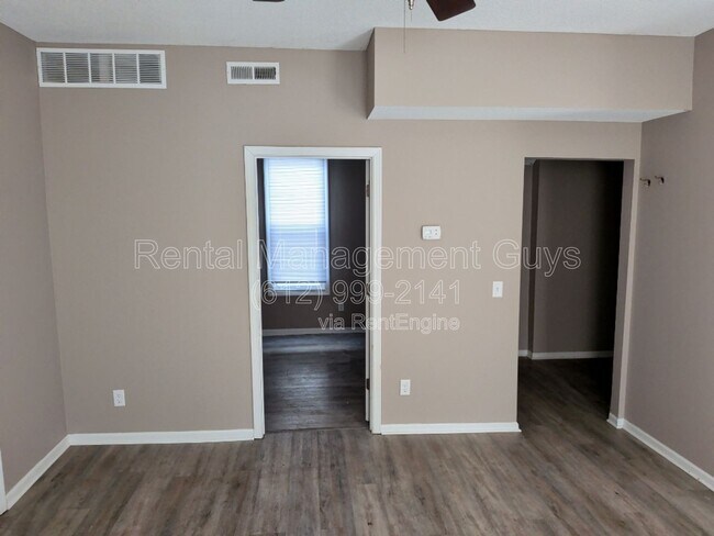 Foto del edificio - 2935 N Aldrich Ave