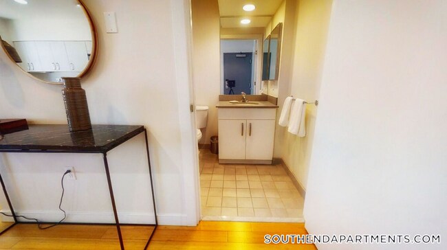 Foto del edificio - 601 Albany St