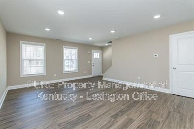 Foto del edificio - 1122 Judah Bear Blvd