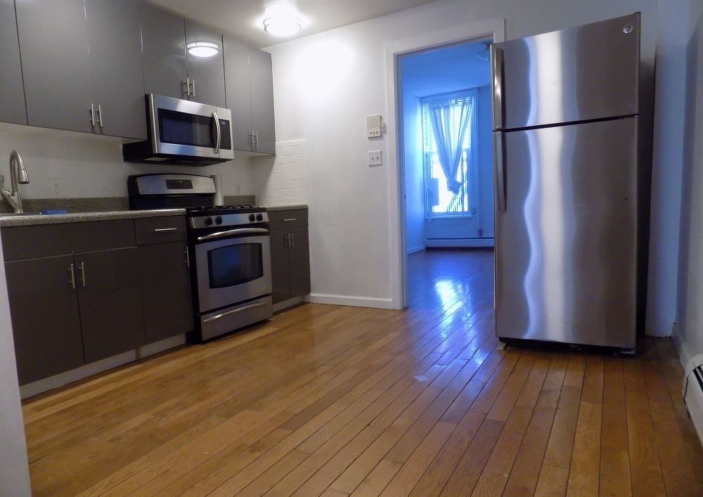 413 Myrtle Ave, Brooklyn, NY 11205 413 Myrtle Ave Brooklyn, NY