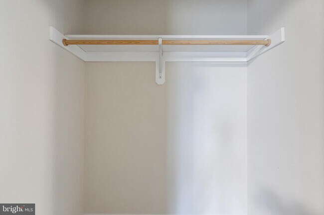 Building Photo - 816 Balsamtree Pl
