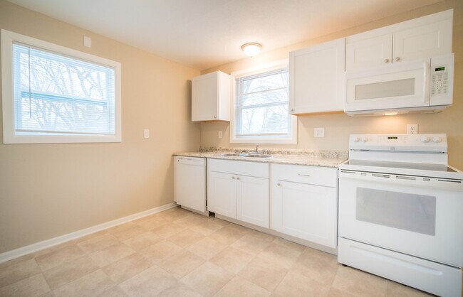 Foto del edificio - 14220 Ridgewood Rd