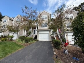 Building Photo - 67 Woodmont Dr