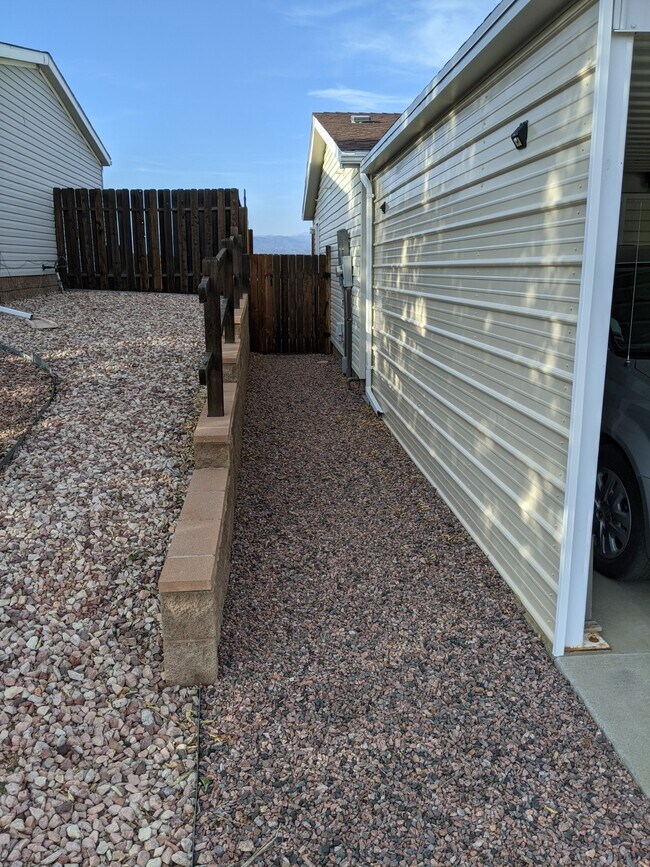 230 Indian Hills Rd Unit apartment, Florence, CO 81226 Apartments in