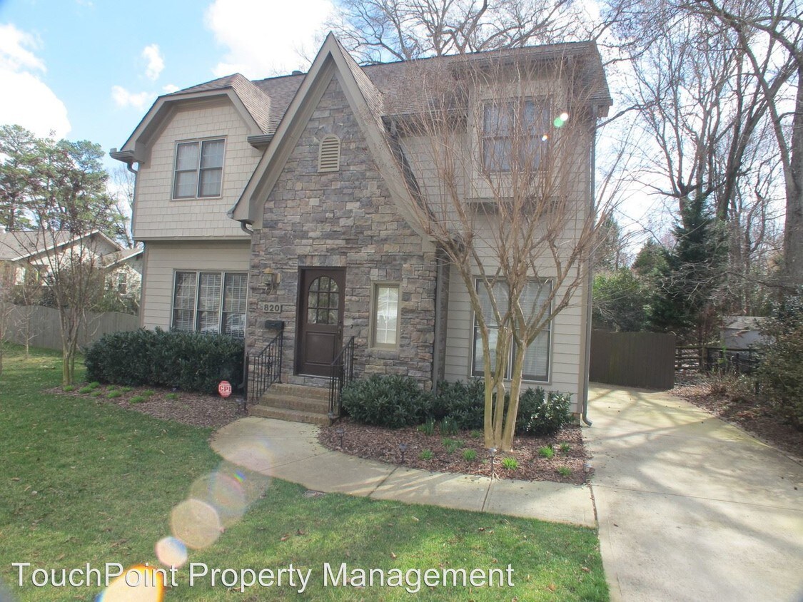 Primary Photo - 820 Millbrook Rd