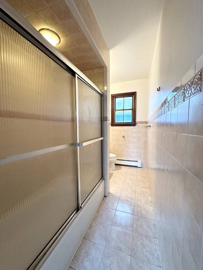 Building Photo - 155 Beach 95th St