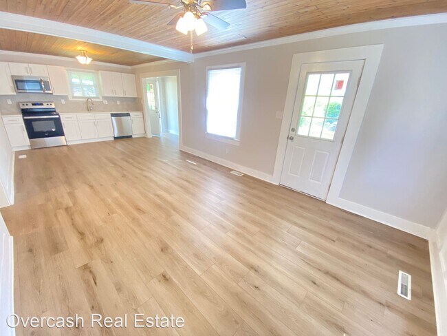 Building Photo - 3 br, 1 bath House - 1109 Turnersburg Hwy