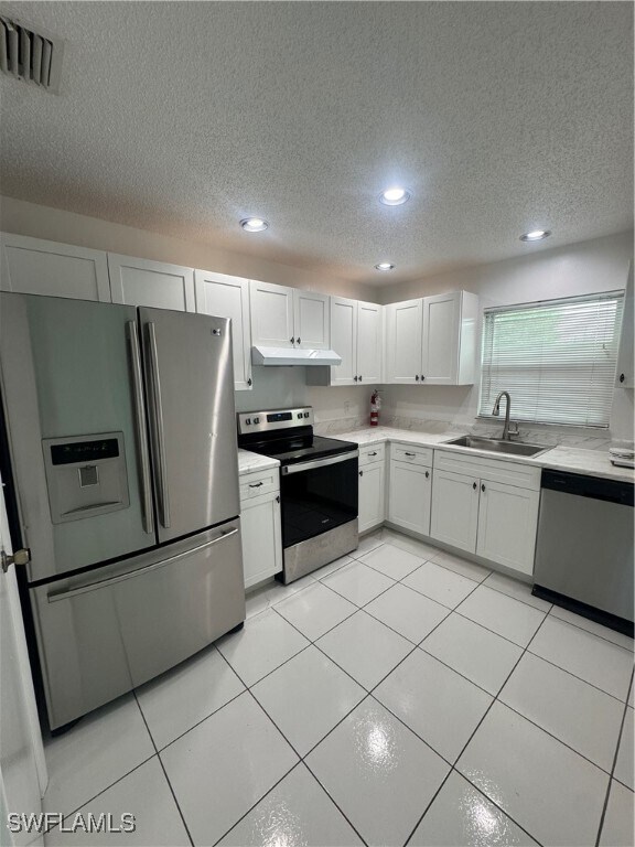 Building Photo - 25 SE 23rd Pl