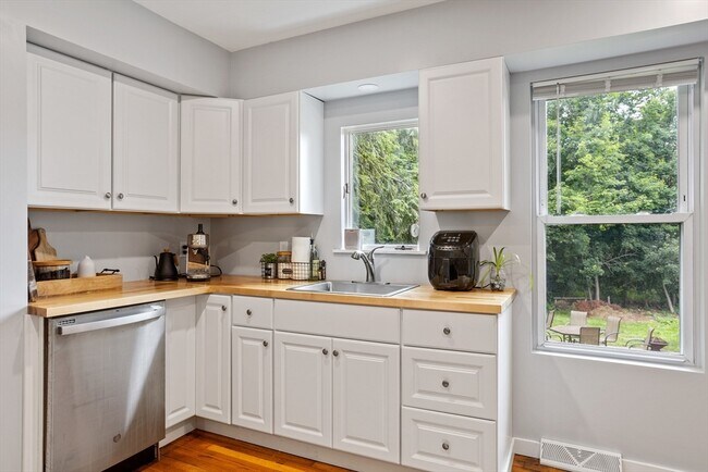 Foto del edificio - 13 Prospect St