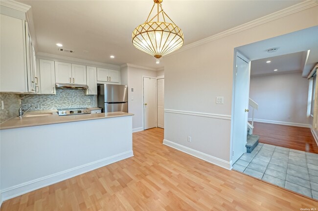 Building Photo - 66 Whalers Cove Dr