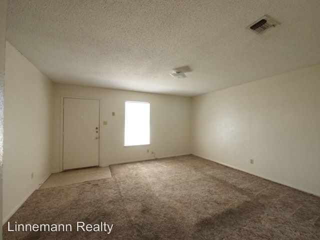 Building Photo - 624 Sunset Ln