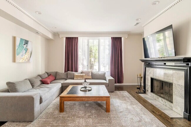 Foto del edificio - 1465 W Thomas St