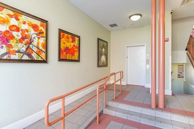 Vestíbulo del ascensor - Astor Court Apartments