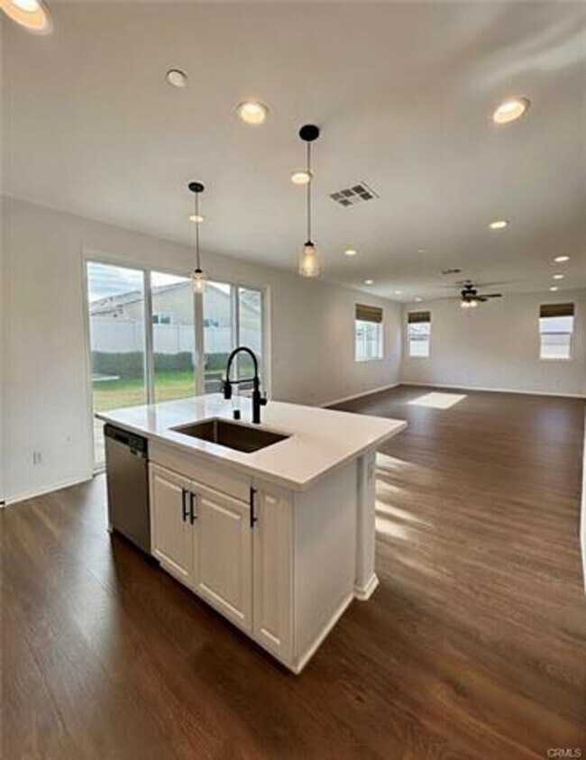 Building Photo - McSweeney Farms new-home