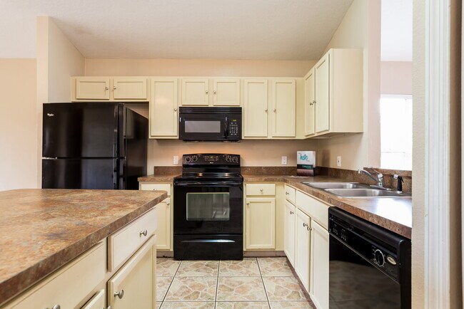 Foto del edificio - 3320 Kelsey Ln