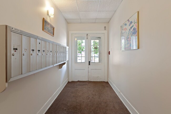 Building Photo - 1101 Millersville Pike