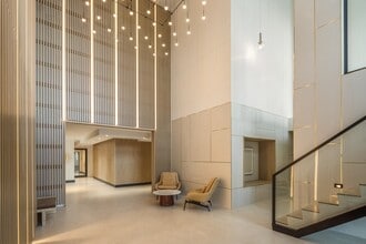 Building Photo - 285 Broadway