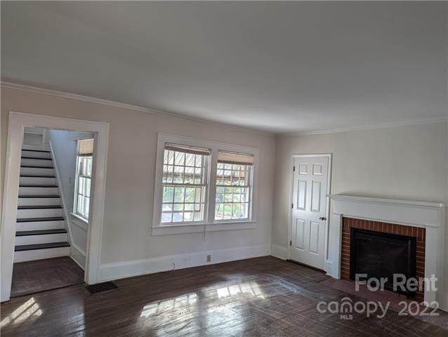 Foto del edificio - 904 Edgewood Cir