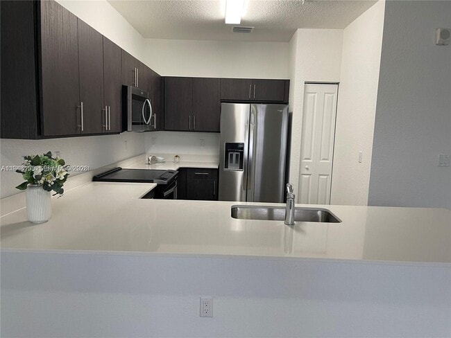 Foto del edificio - 15520 SW 136th St