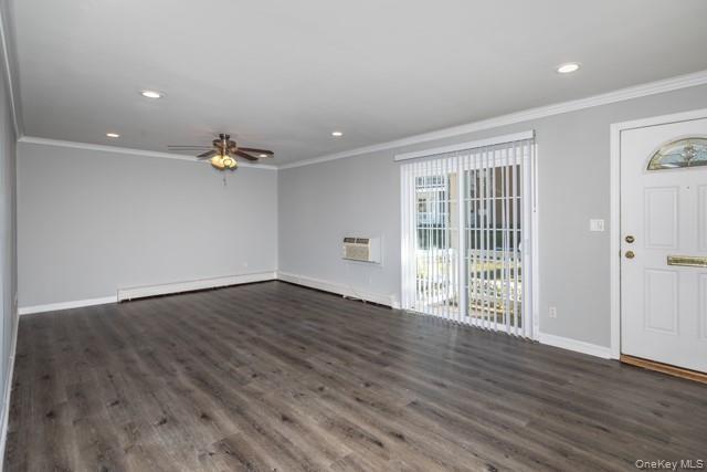 Foto del edificio - 61 Ralph Ave