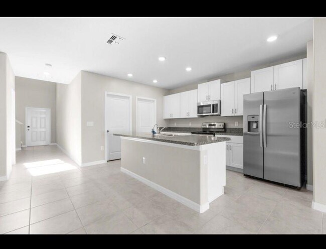 Building Photo - 10228 Amazing Grace Ave